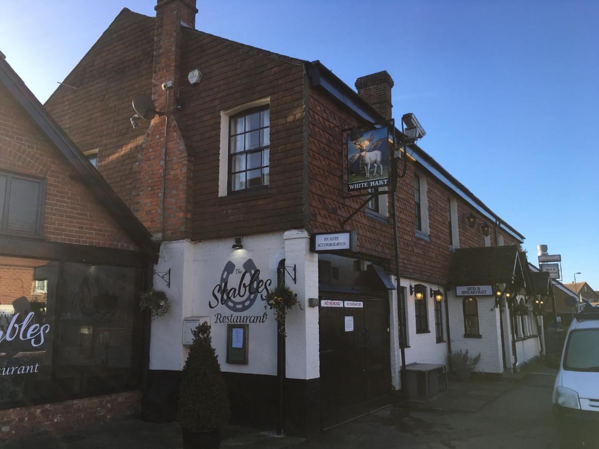 The White Hart Pub And Rooms Cranleigh Phòng bức ảnh