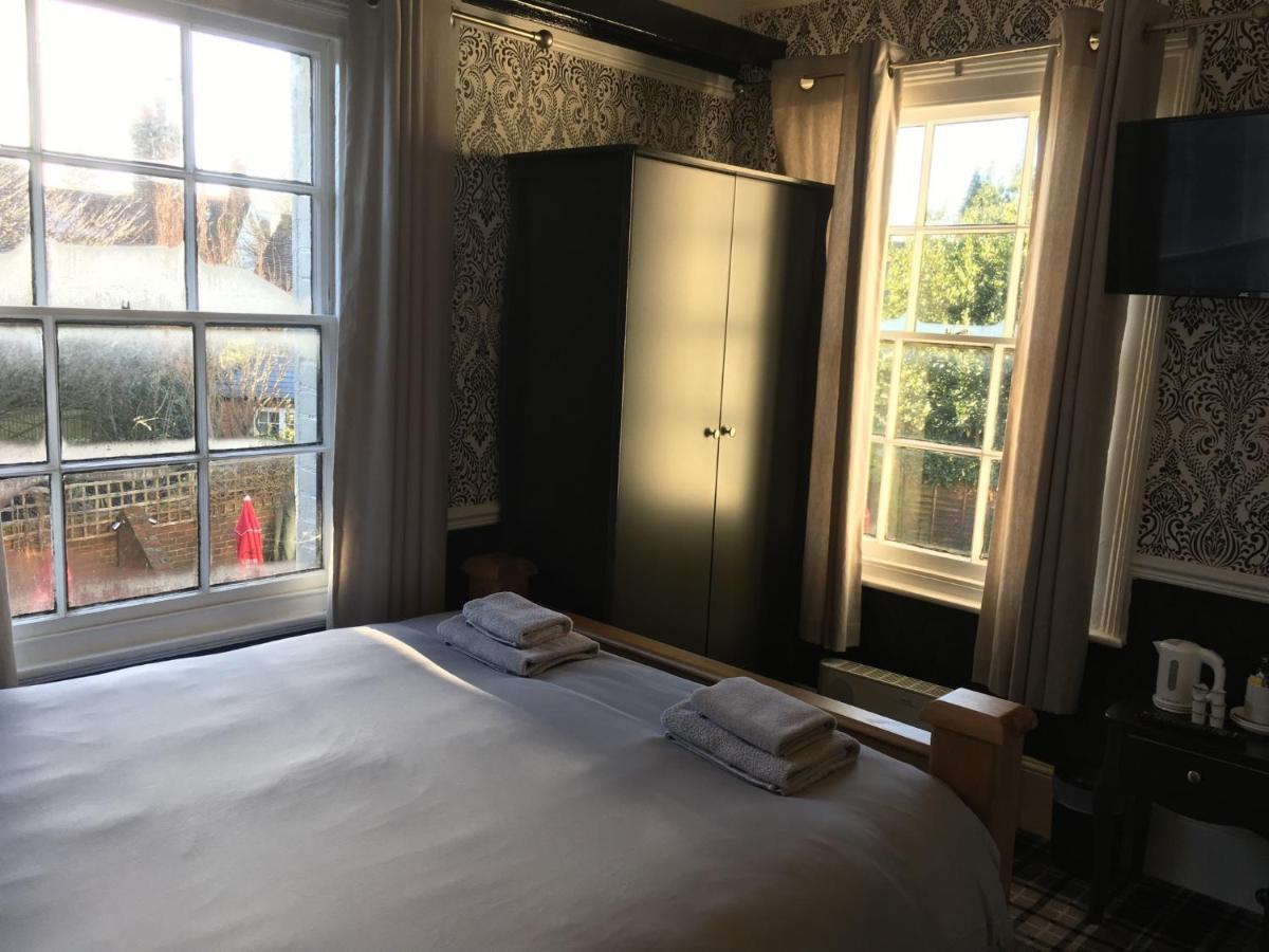 The White Hart Pub And Rooms Cranleigh Ngoại thất bức ảnh