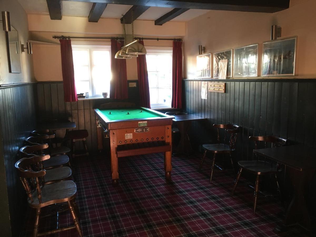 The White Hart Pub And Rooms Cranleigh Ngoại thất bức ảnh