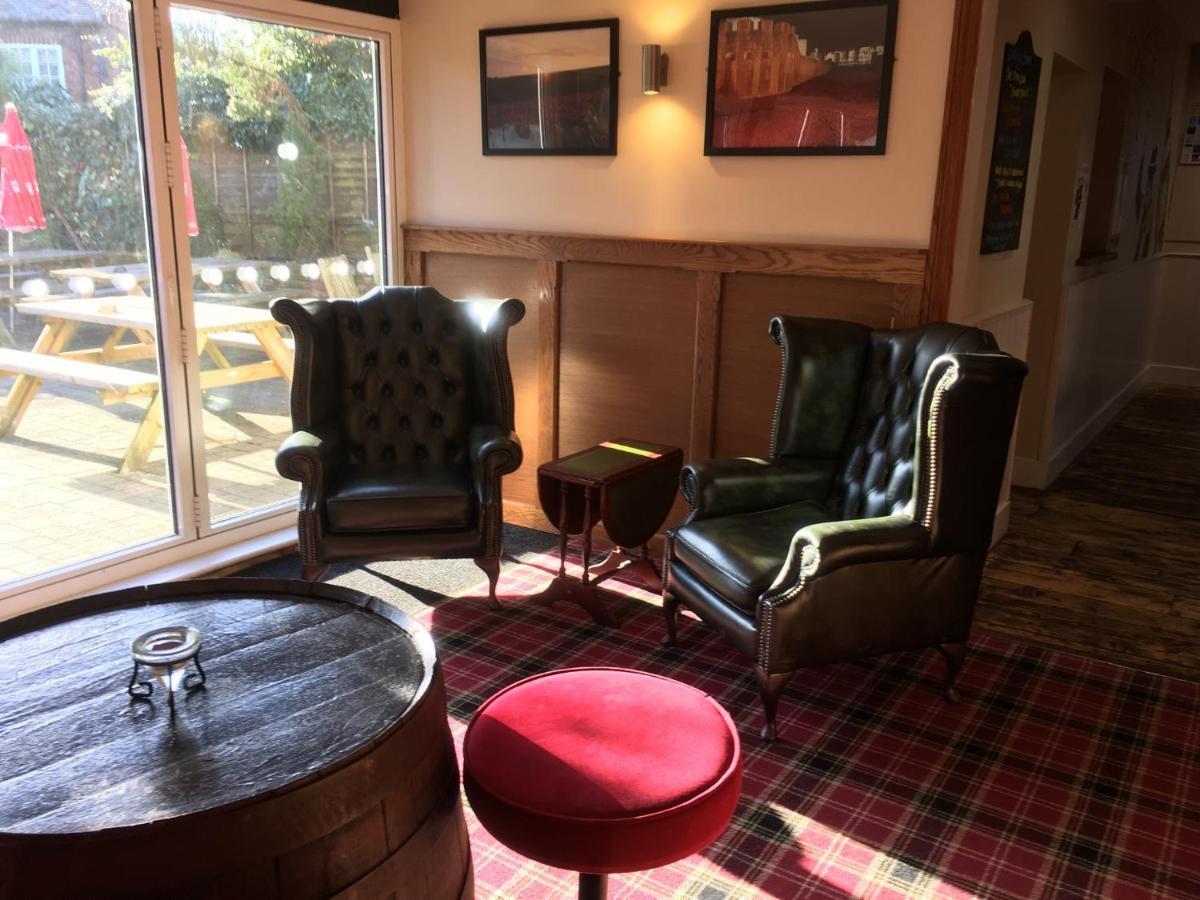 The White Hart Pub And Rooms Cranleigh Ngoại thất bức ảnh